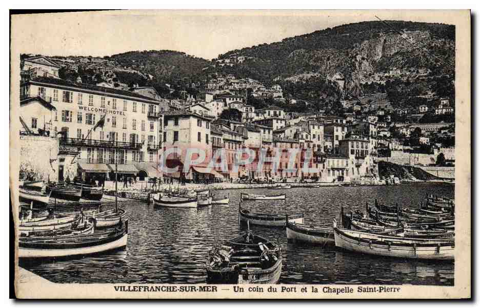CPA Villefranche Sur Mer Un Coin du Port et la Chapelle Saint Pierre