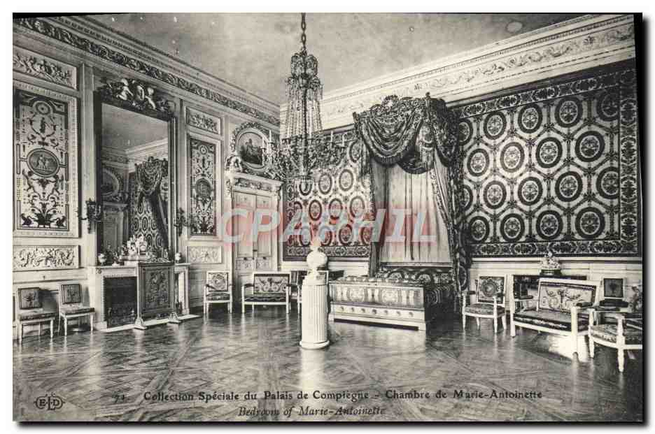 CPA Compiegne Palais Chambre de Marie Antoinette 