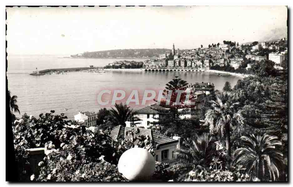 CPM Menton Vue Generale Au Fond Le Cap Martin