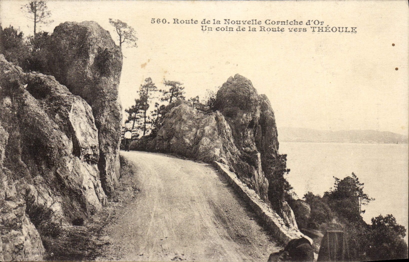 CPA Route De La Nouvelle Corniche D'Or Un coin de la route vers Theoule