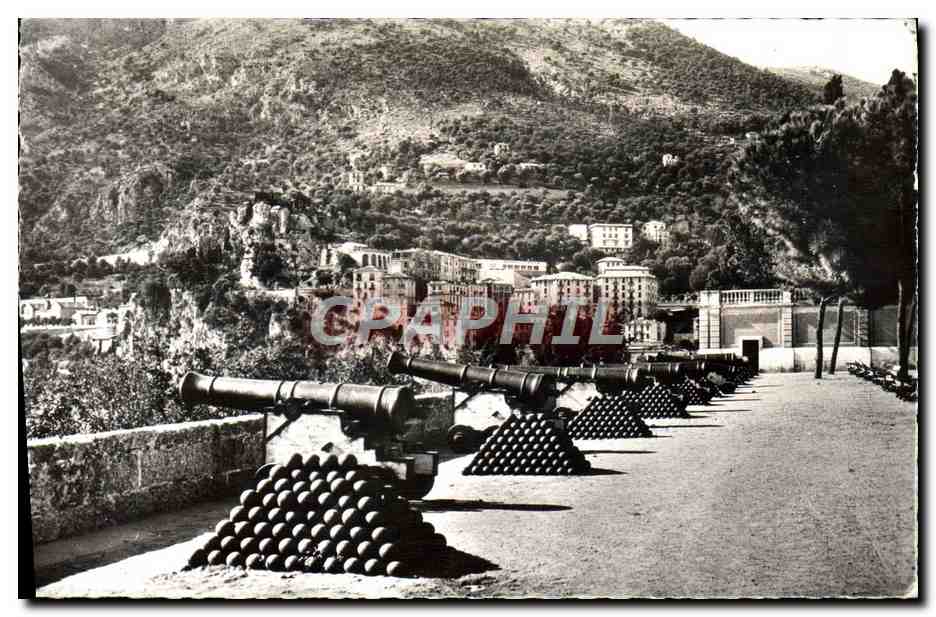 CPM Principaute De Monaco Les Vieux Canons De La Place Du Palais