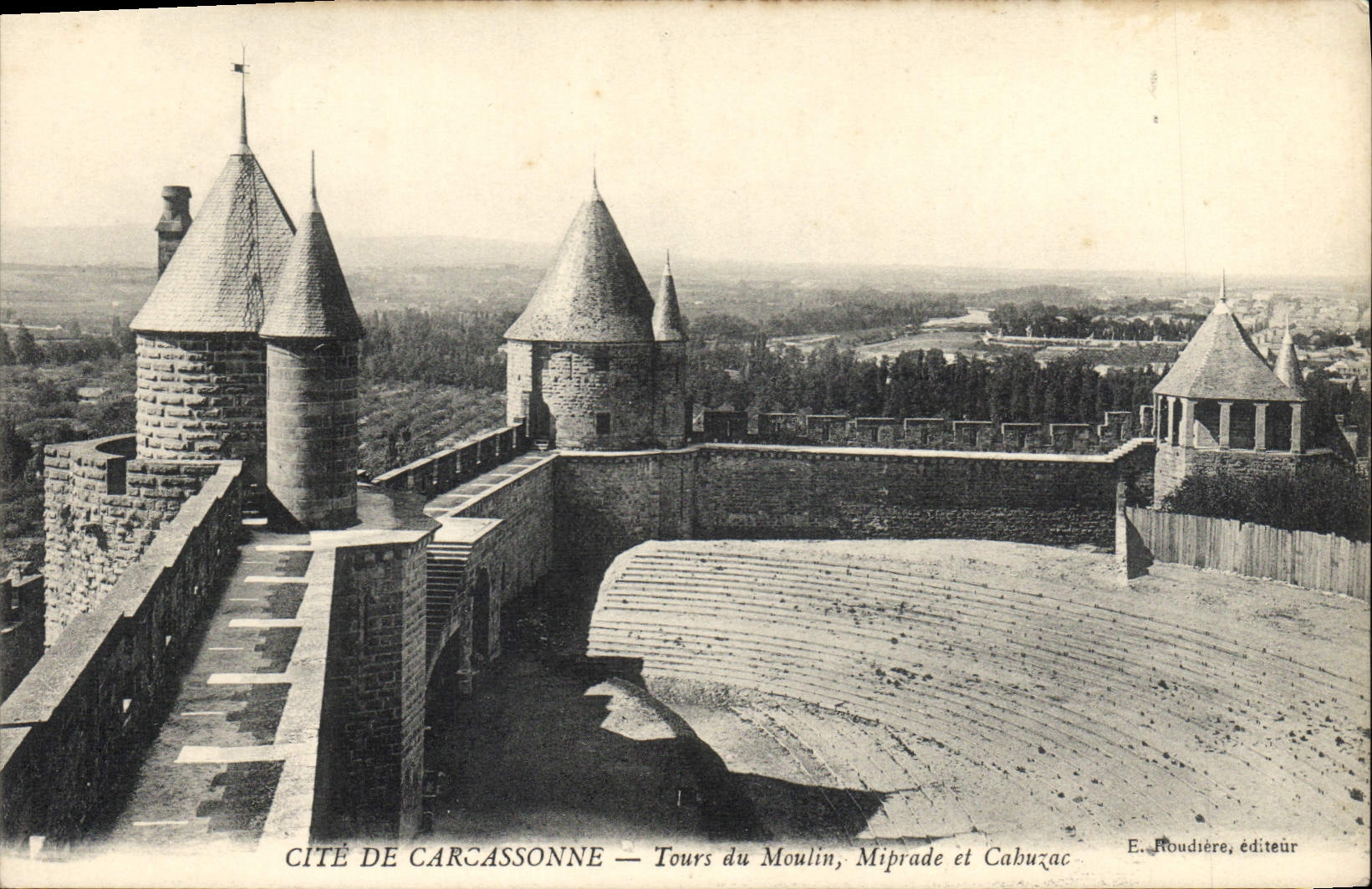Cité de Carcassonne — Tours du Moulin, Miprade et Cabuzac — E. Roudière, éditeur
