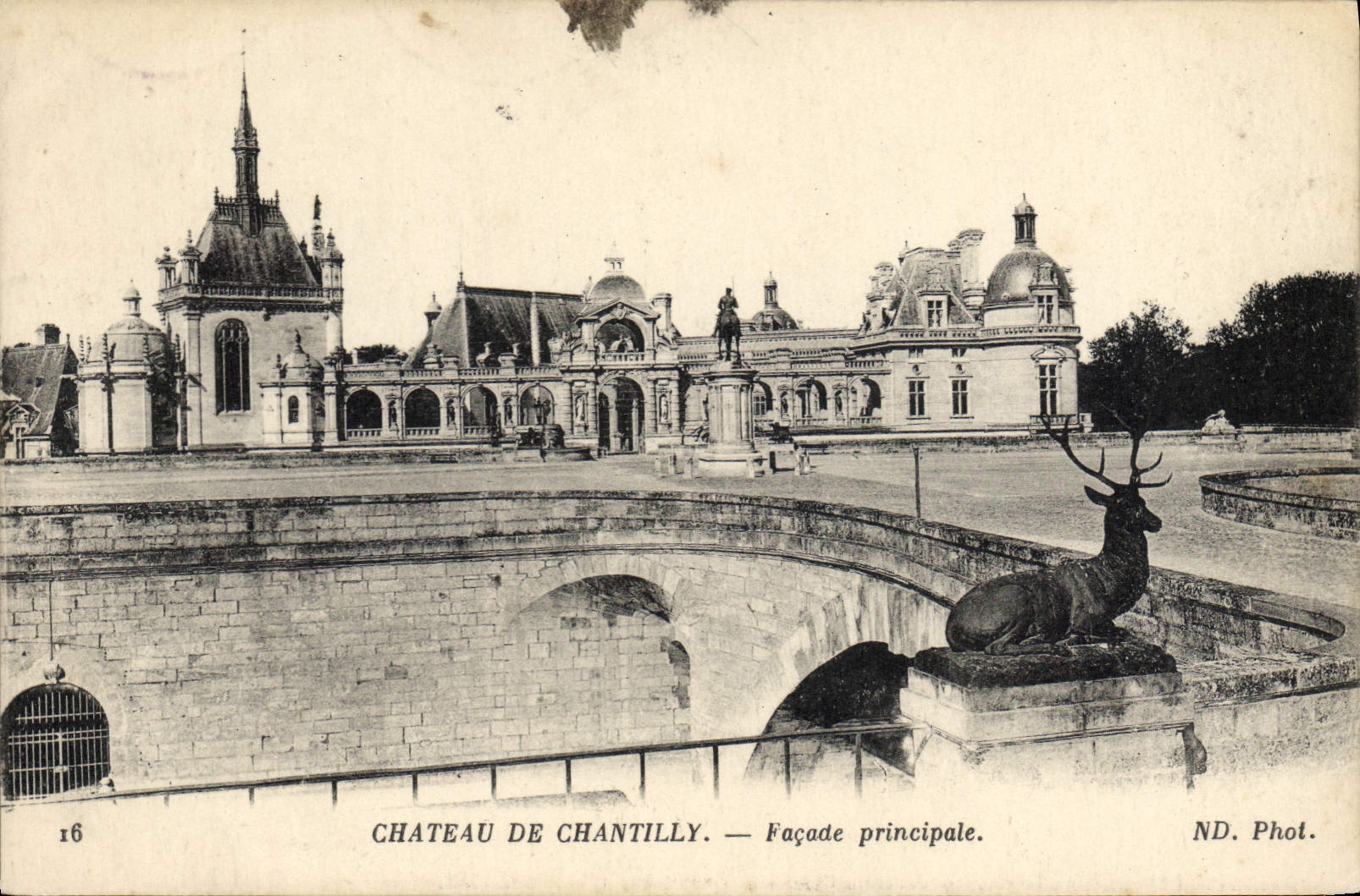 Château de Chantilly — Façade principale — ND. Phot. n°16