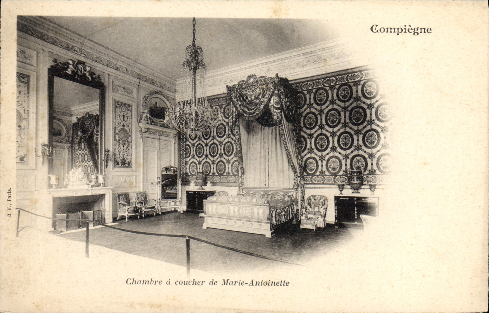 Chambre à coucher de Marie-Antoinette — Compiègne — R. V. Paris