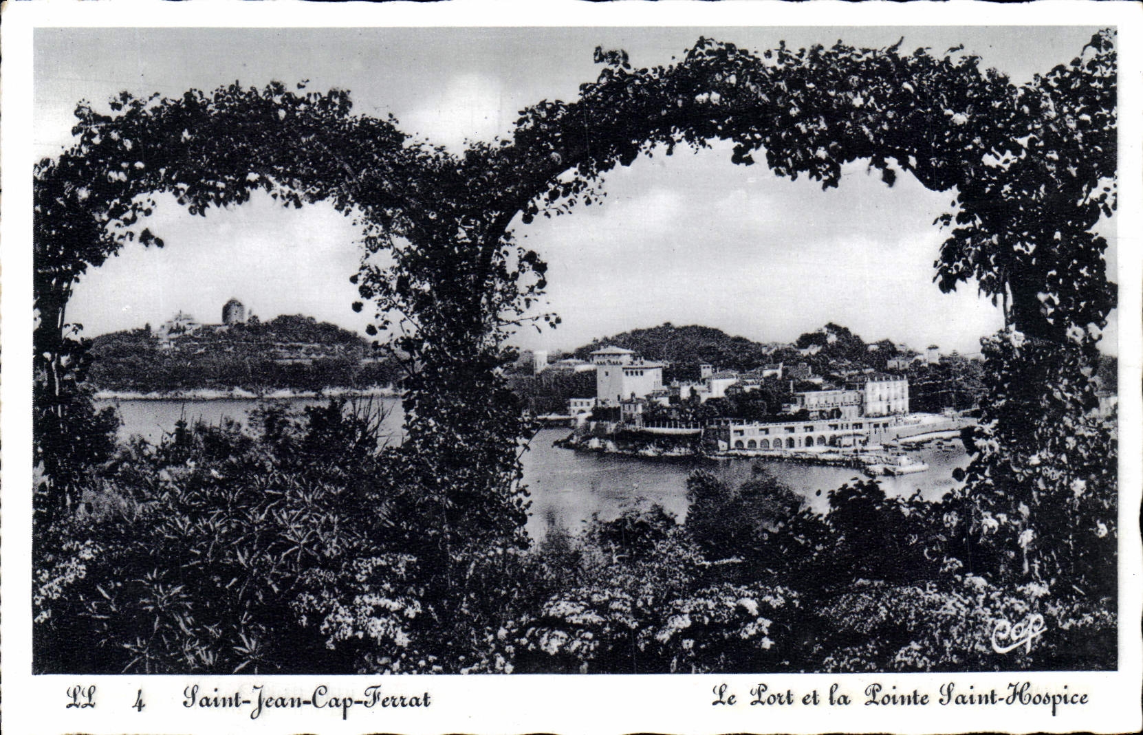 Saint-Jean-Cap-Ferrat — Le Port et la Pointe Saint-Hospice — C* des Arts Schiltzbourg