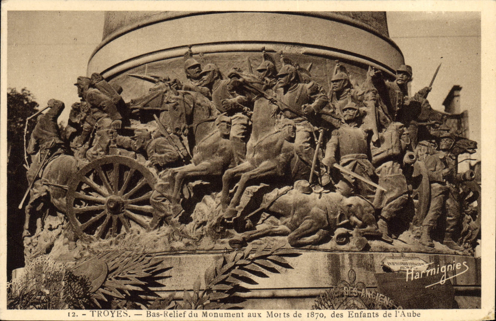 Troyes — Bas-Relief du Monument aux Morts de 1870, des Enfants de l'Aube