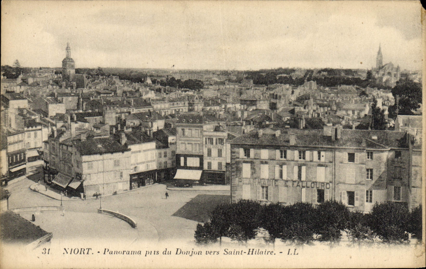CPA Niort Panorama Pris du Donjon Vers Saint Hilaire