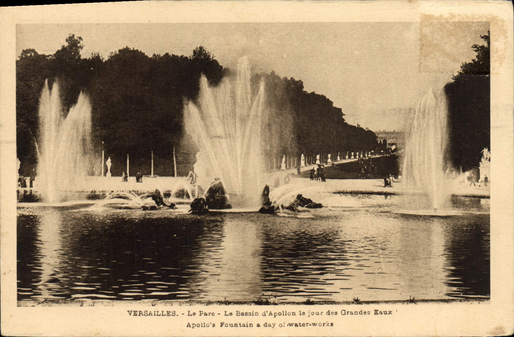 Versailles - Le Parc - Le Bassin d'Apollon le jour des Grandes Eaux