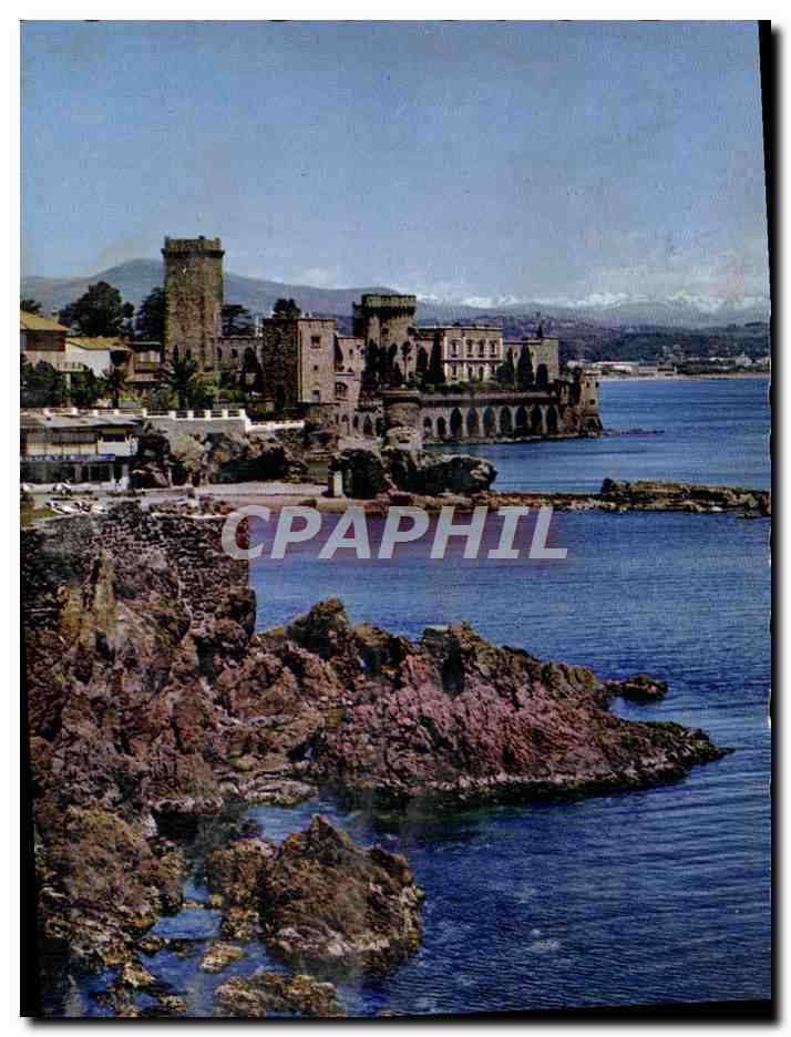 CPM La Napoule Le Chateau et la Plage de la Raguette