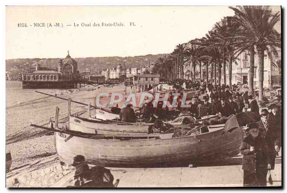 CPA Nice Le Quai des Etats Unis Bateaux