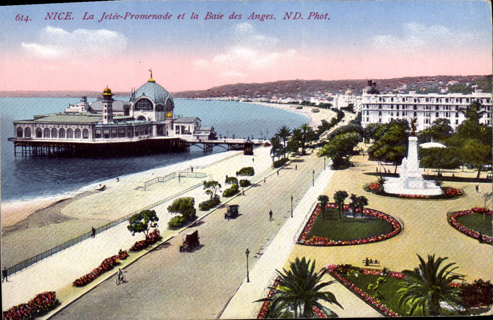 CPA Nice La Jetee Promenade et la Baie des Anges