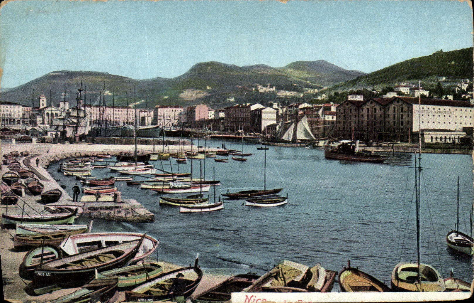 CPA Nice Le port Bateaux