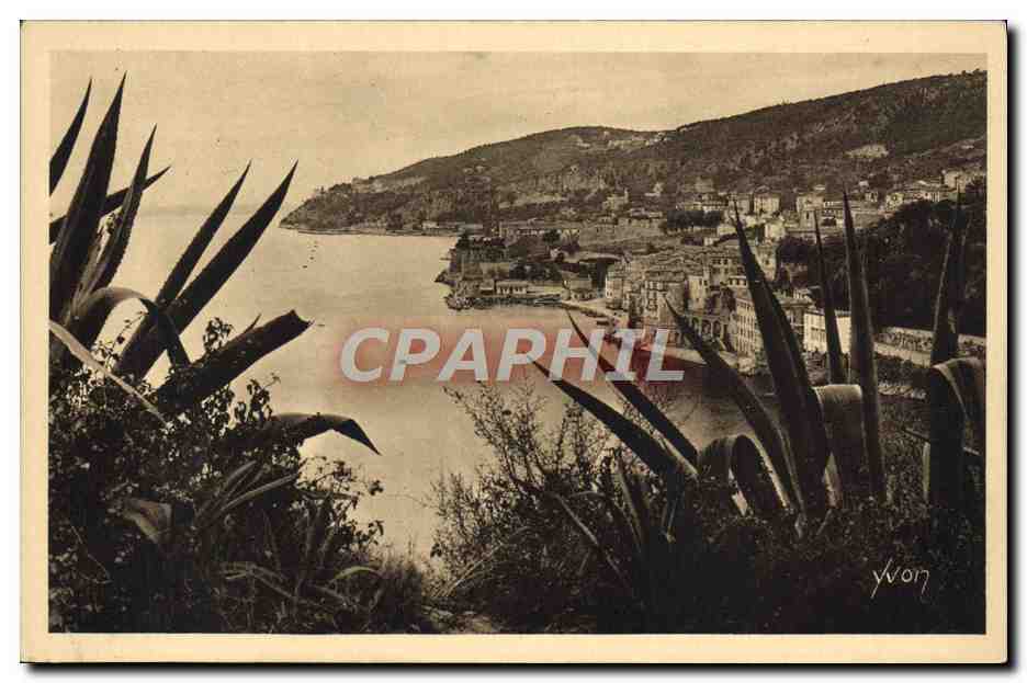 Villefranche-sur-Mer — vue de la Corniche — Yvon 17