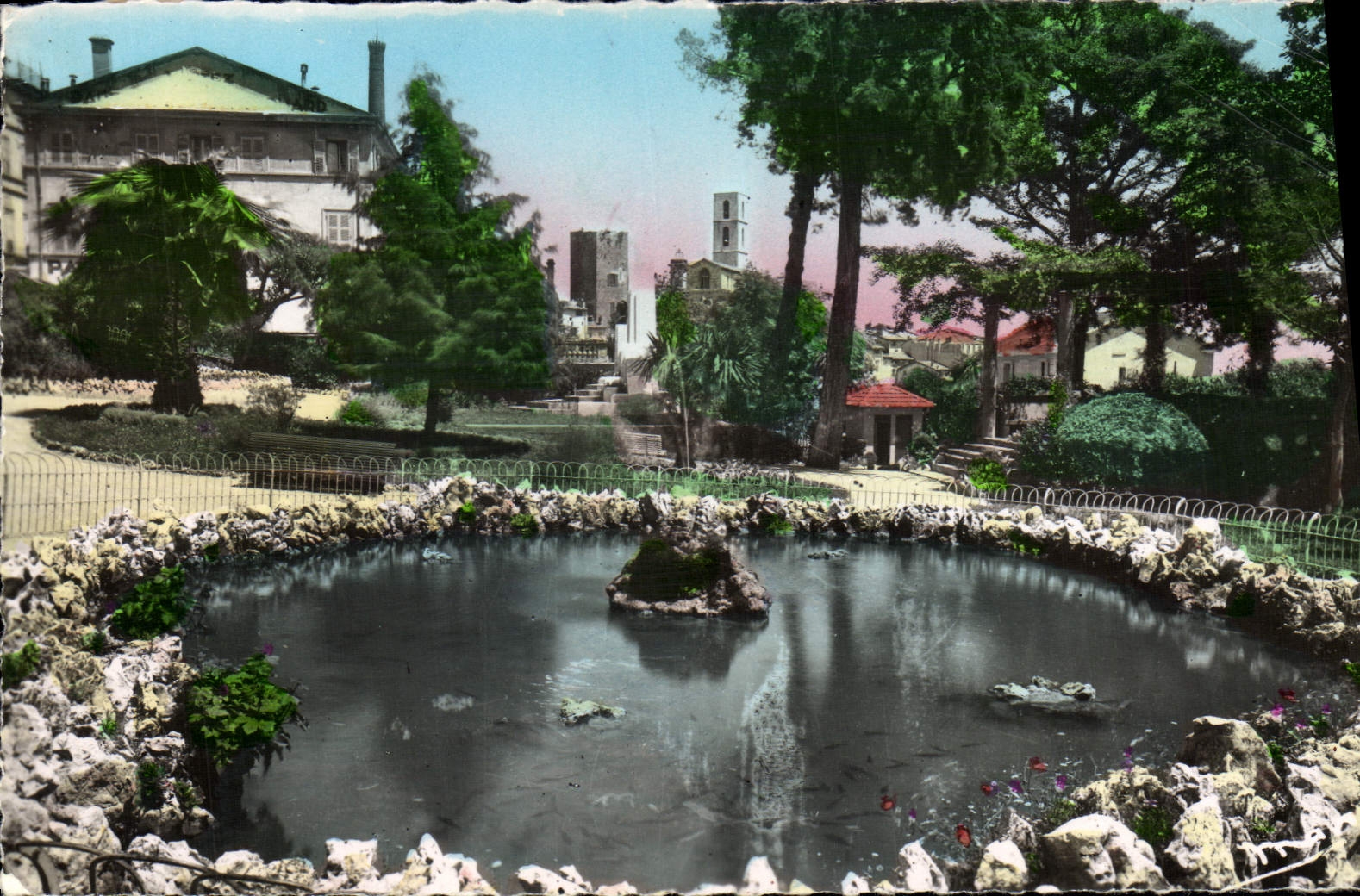 Le Jardin de la Cité des Fleurs à Grasse — Éditions Payan Grasse