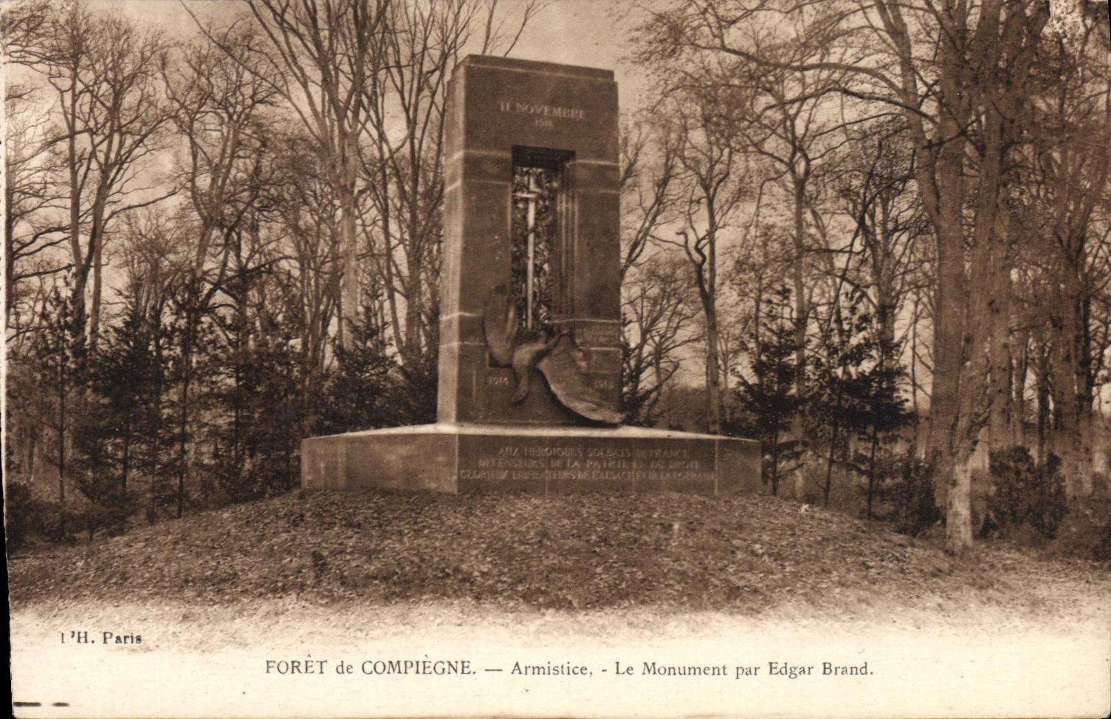 Forêt de Compiègne — Le Monument par Edgar Brand