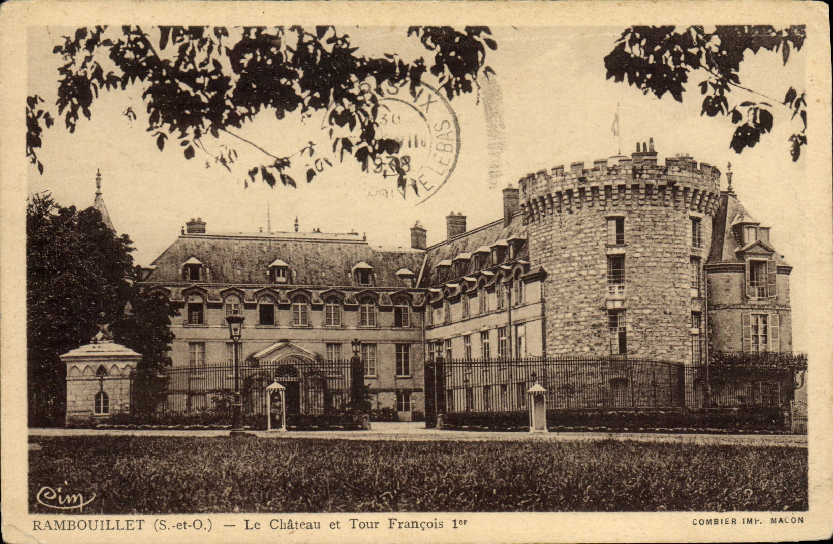 Rambouillet (S.-et-O.) — Le Château et Tour François 1er — Combier Imp. Macon
