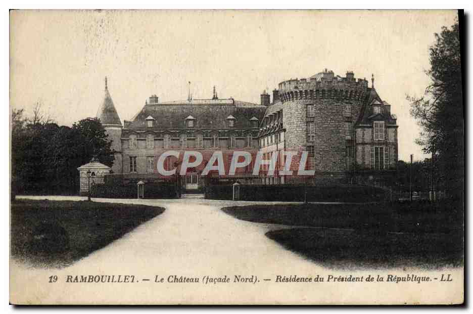 Rambouillet — Le Château (façade Nord) — Résidence du Président de la République — LL