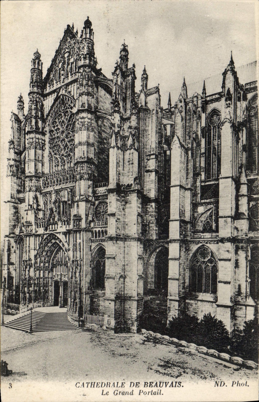 Cathédrale de Beauvais — Le Grand Portail — ND. Phot.