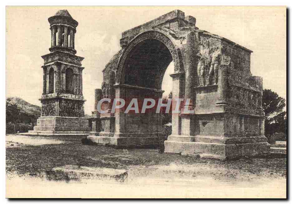 St-Rémy-en-Provence — Le Trophee et l'Arc de Triomphe — Éditeur : Les Antiquités