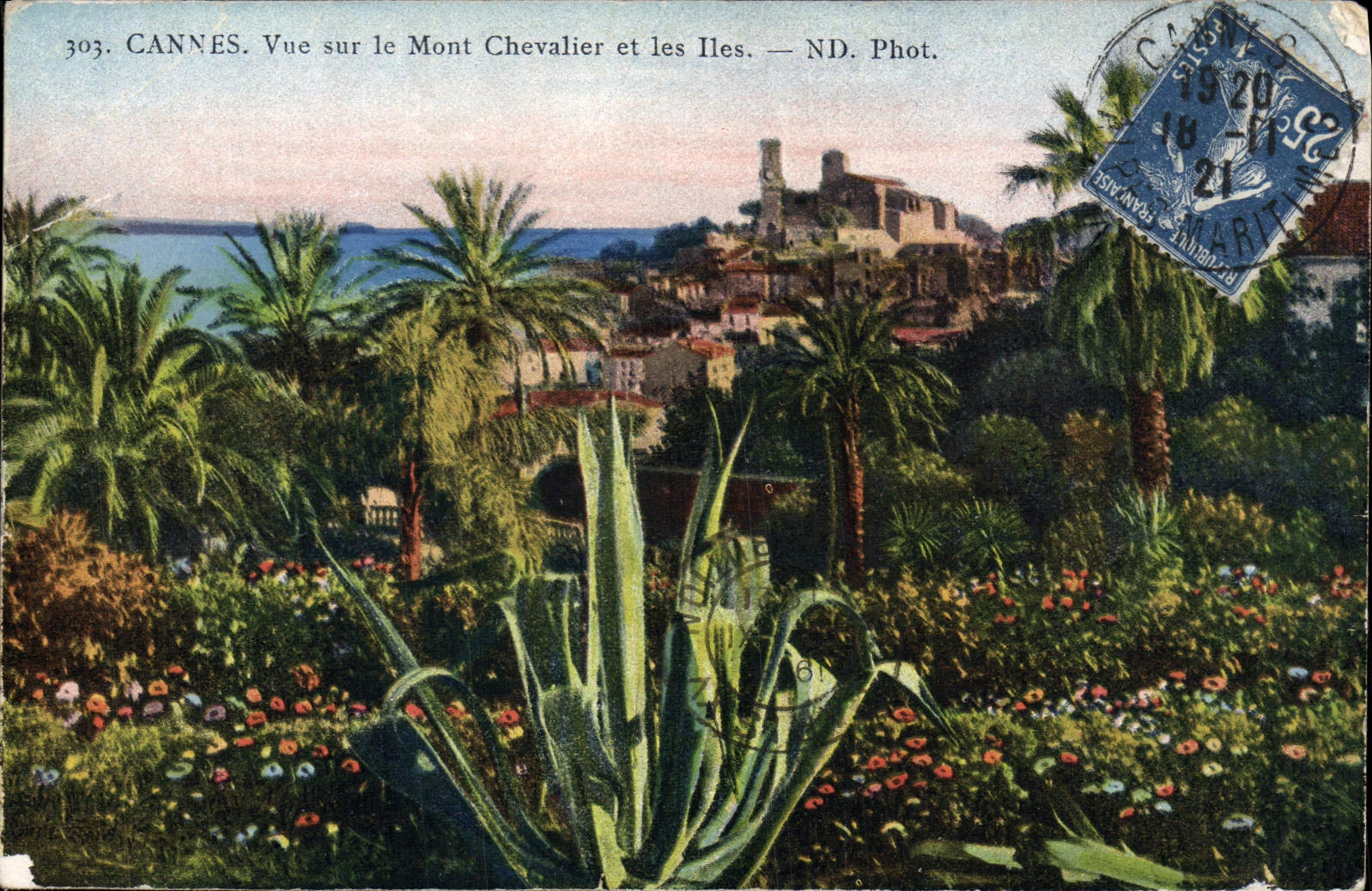 CPA Cannes Vue sur le Mont Chevalier et les Iles