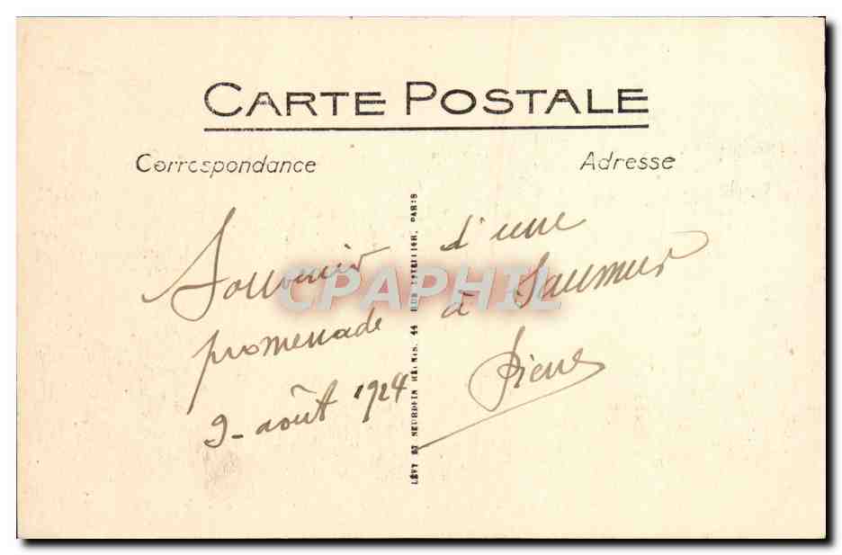 CPA Saumur Vue Generale du Quai de Limoges le Chateau et l'hotel de ville — Rückseite