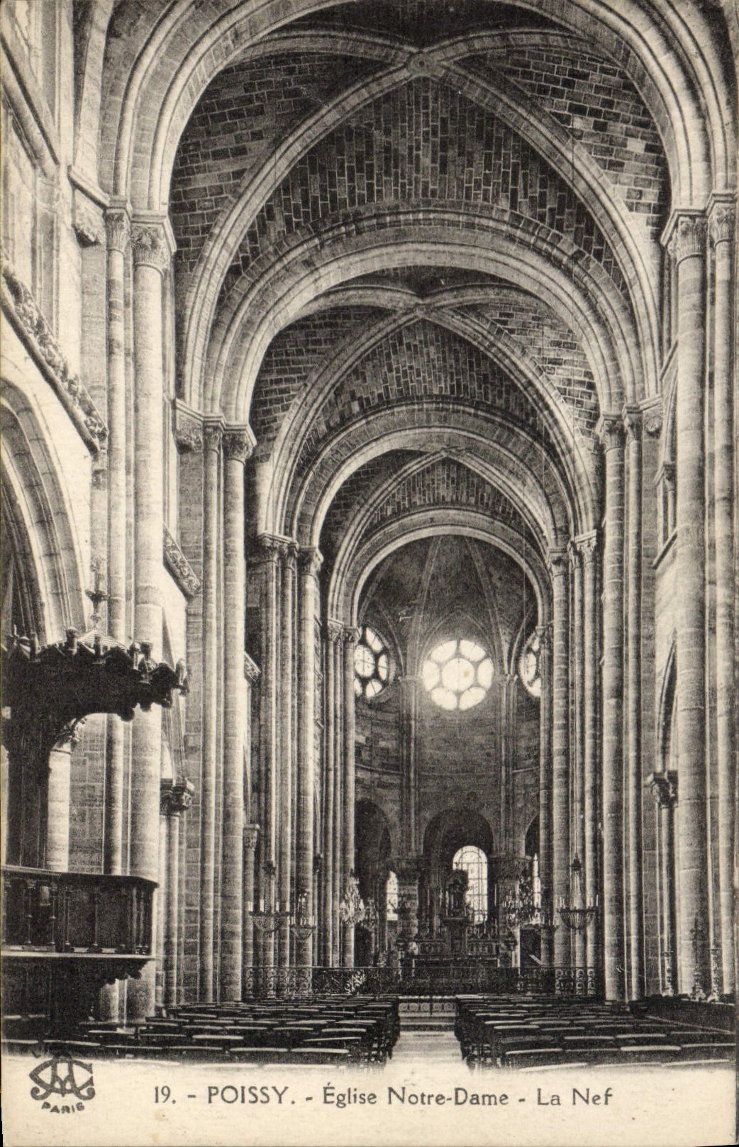 Poissy - Église Notre-Dame - La Nef