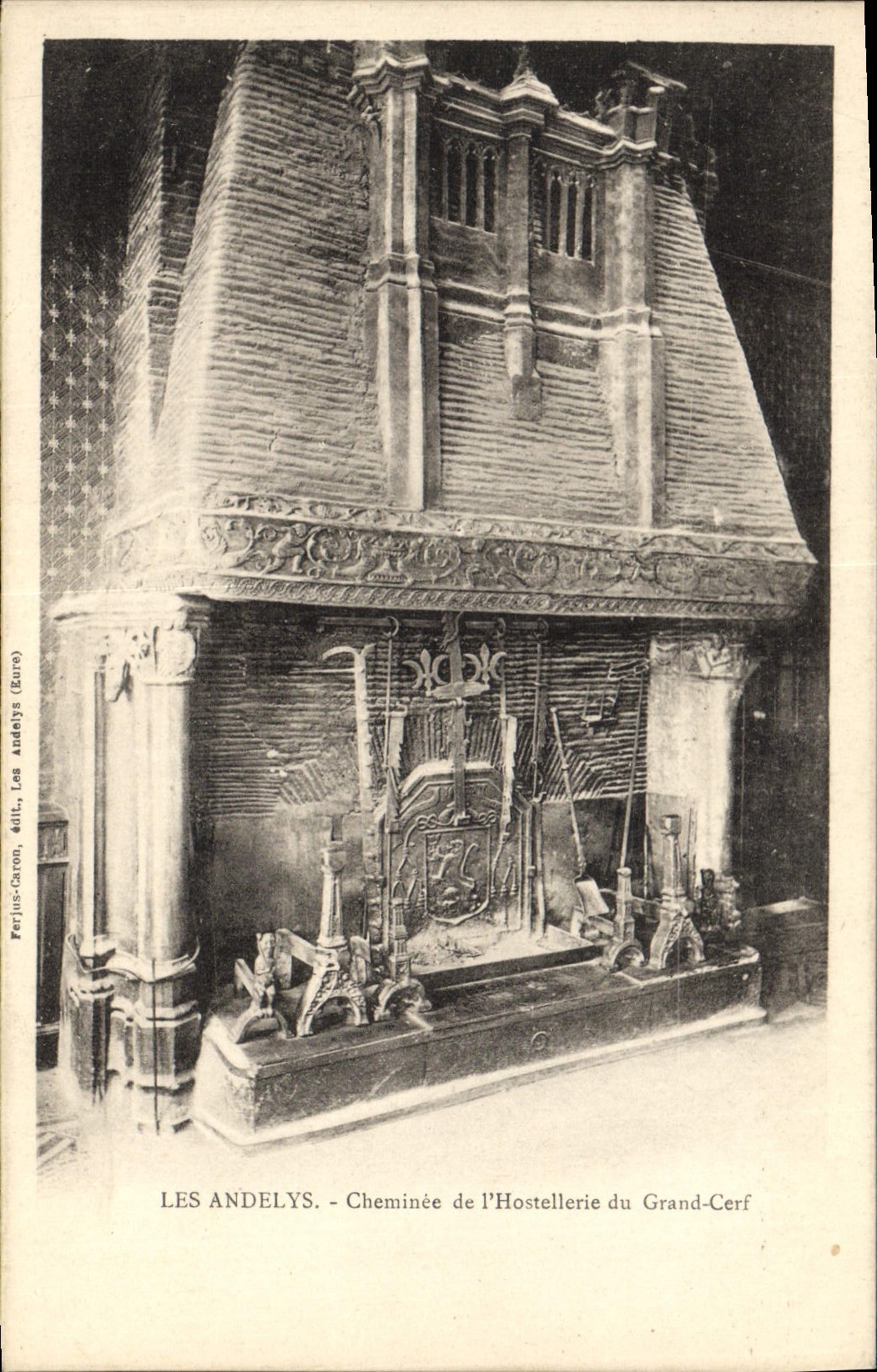Les Andelys - Cheminée de l'Hostellerie du Grand-Cerf — édit. Perjus-Coron (Eure)