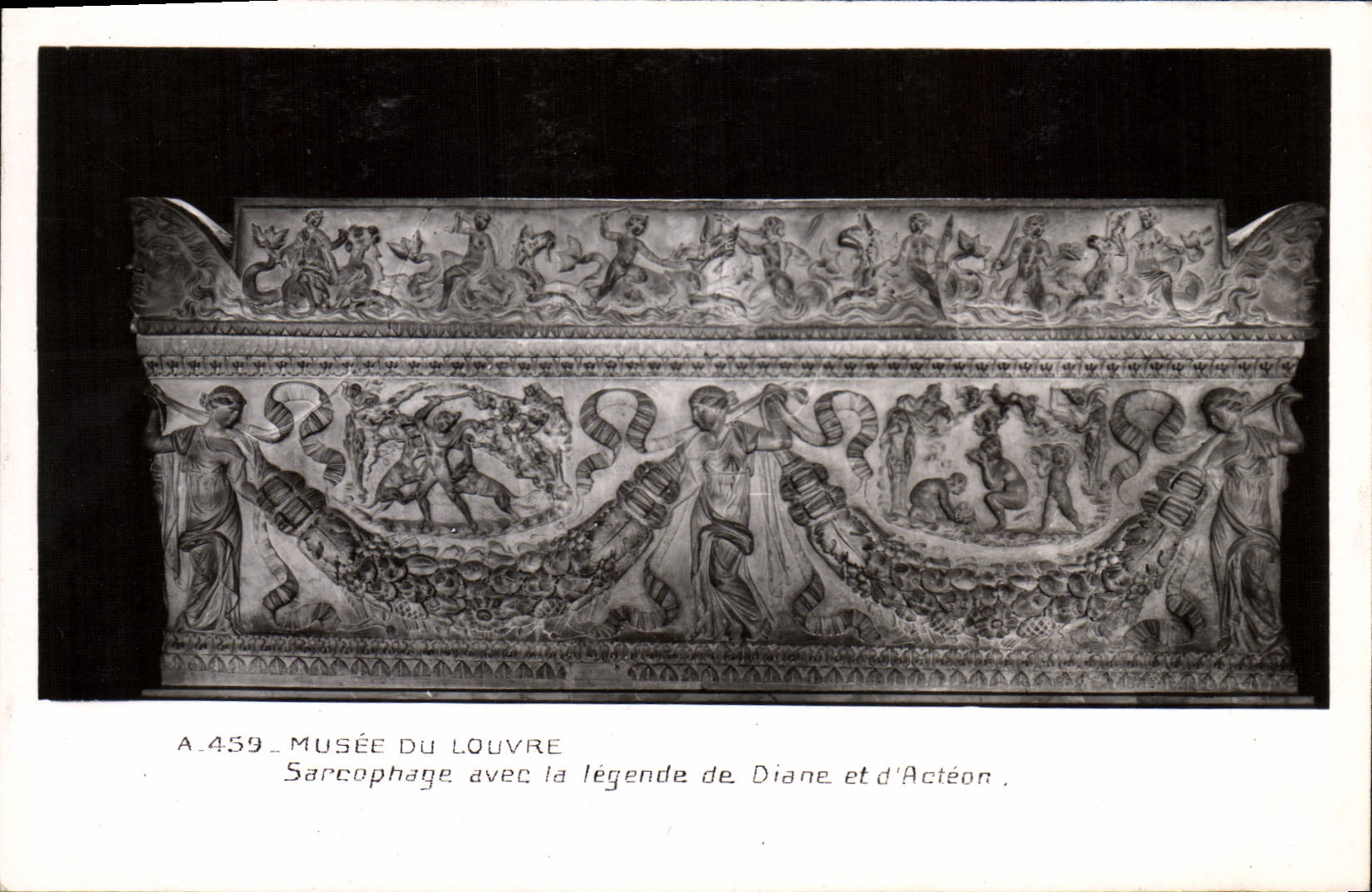 Musée du Louvre — Sarcophage avec la légende de Diane et d'Actéon — Édition des Musées Nationaux, n° A.459