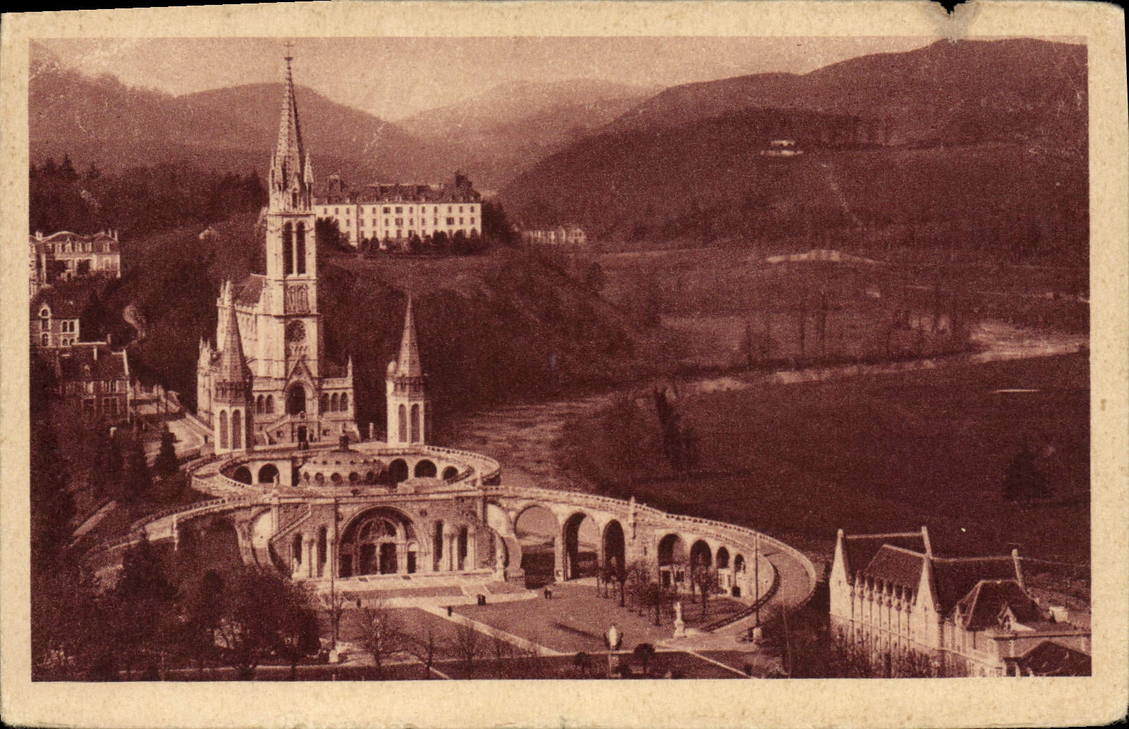 CPA Lourdes La Basilique Vue Du Chateau