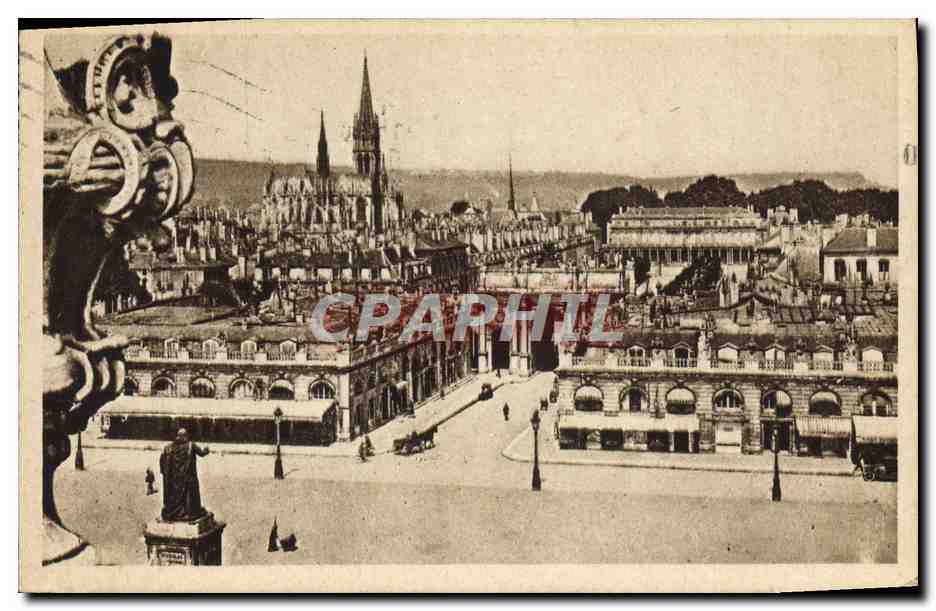CPA Nancy L'Arc De Triomphe La Basilique Saint Epvre et le palais du gouvernement Vue prise de la terrasse de l'hotel 