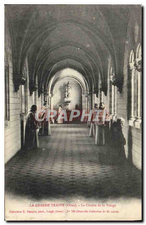 CPA La Grande Trappe Le Cloitre De La Vierge