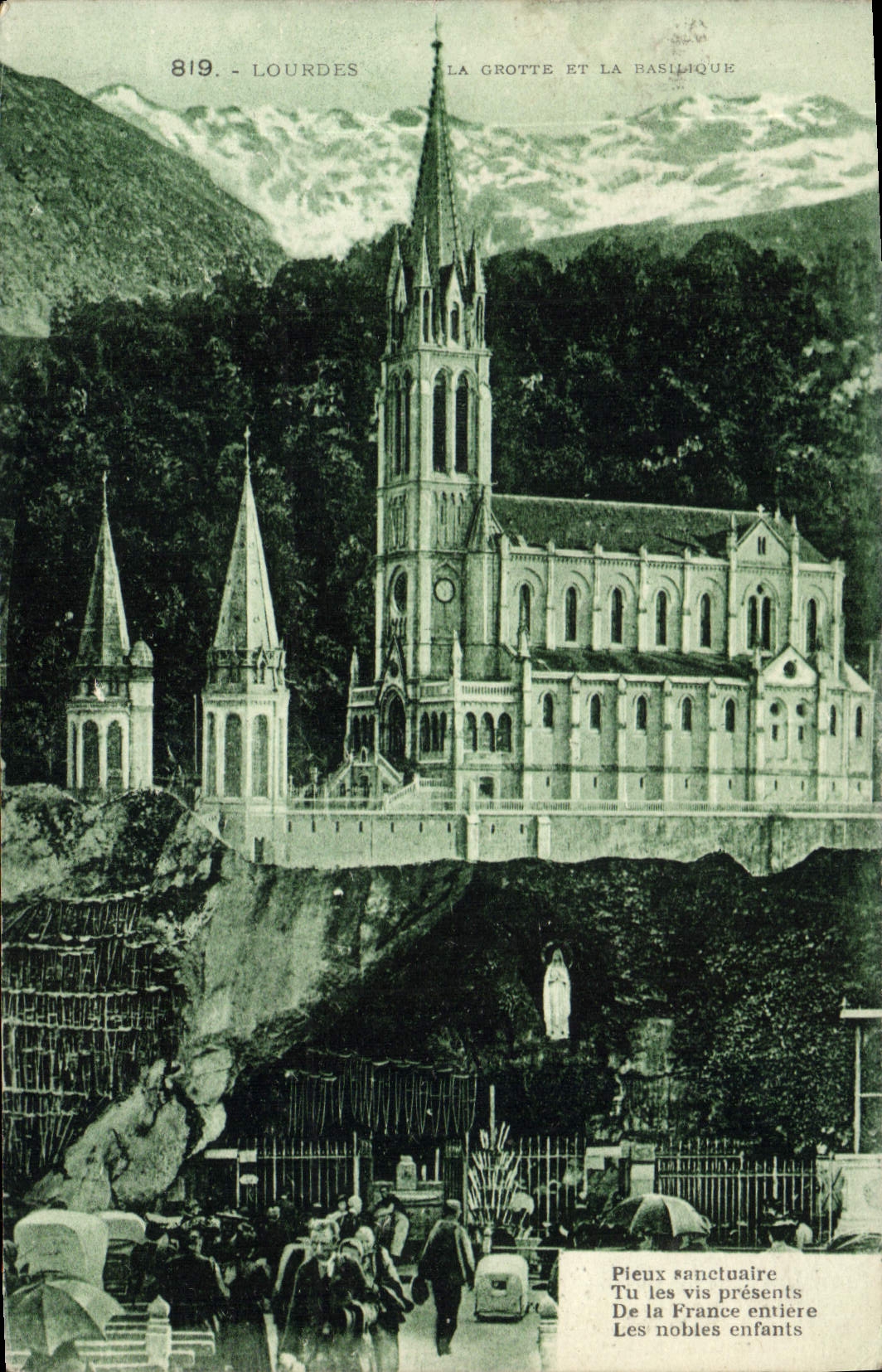 CPA Lourdes la Crotte Et La Basilique