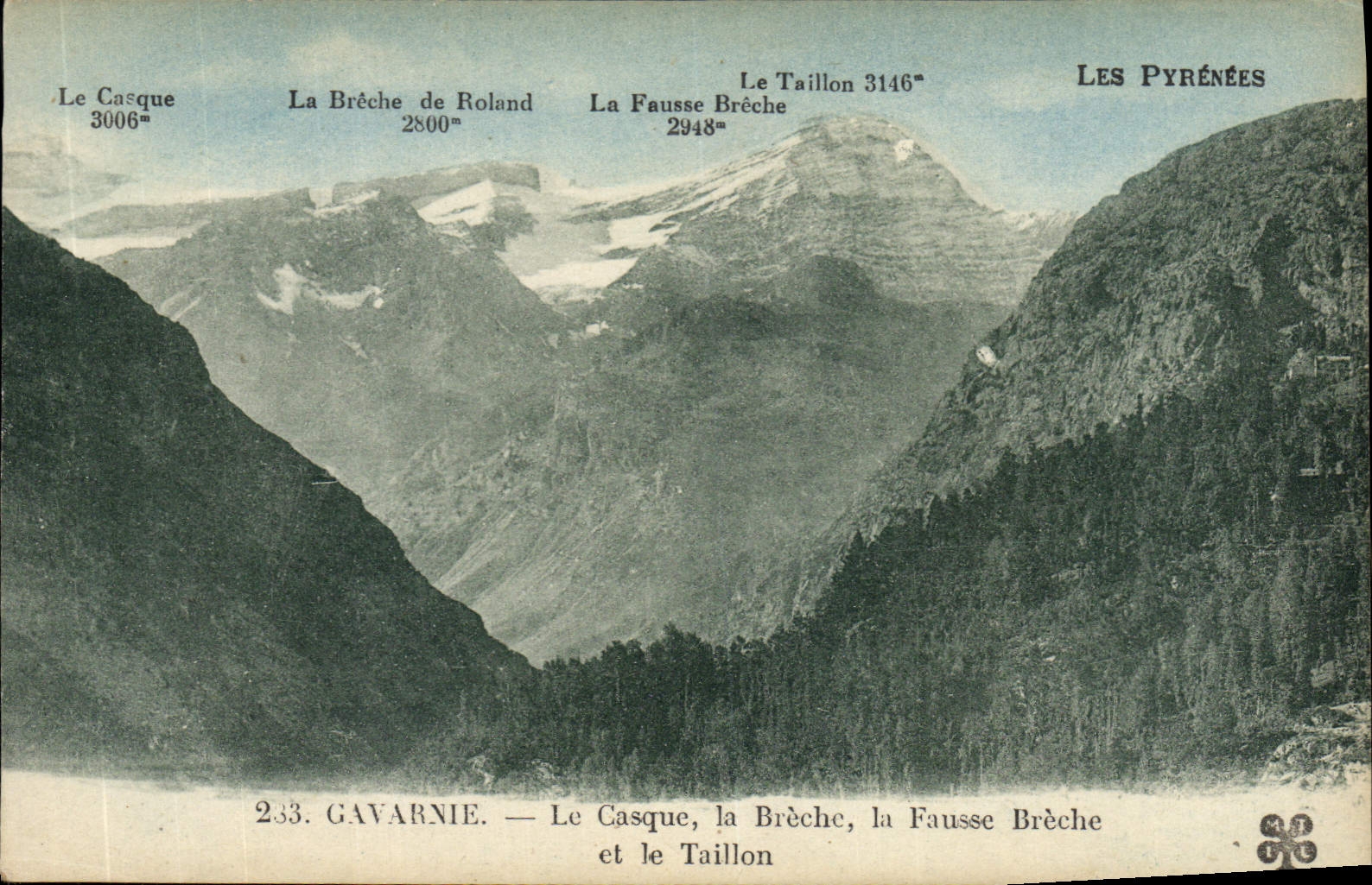 CPA Gavarnie Le Casque La Breche La Fausse Breche et le Taillon