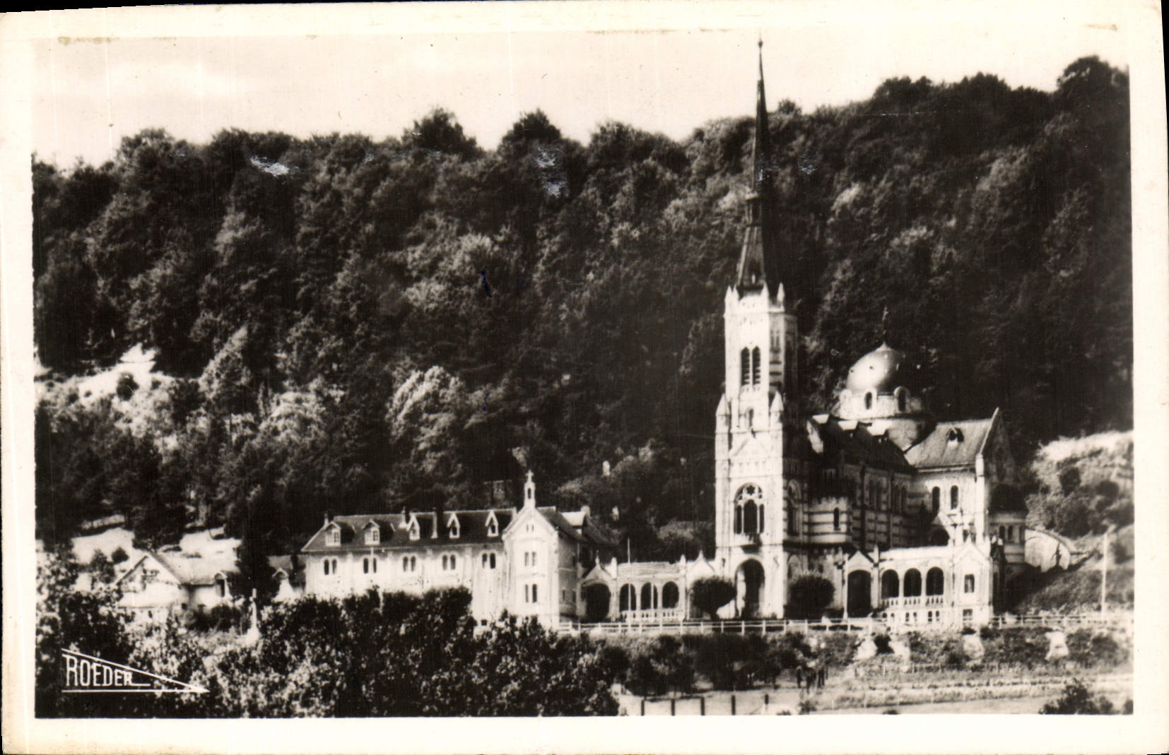 Basilique de Domrémy — éditeur Roeder, n° 701
