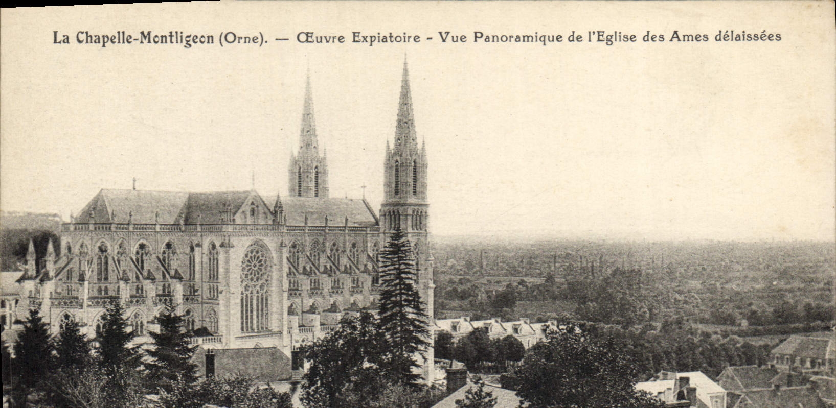 CPA La Chapelle Montligeon Oeuvre Expiatoire Vue Panoramique De I'Eglise des ames delaissees