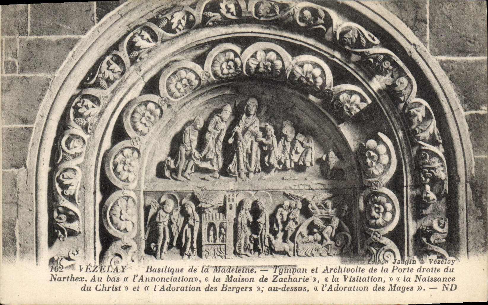 VÉZELAY — Basilique de la Madeleine — Tympans et Archivolte de la Porte droite du Narthex