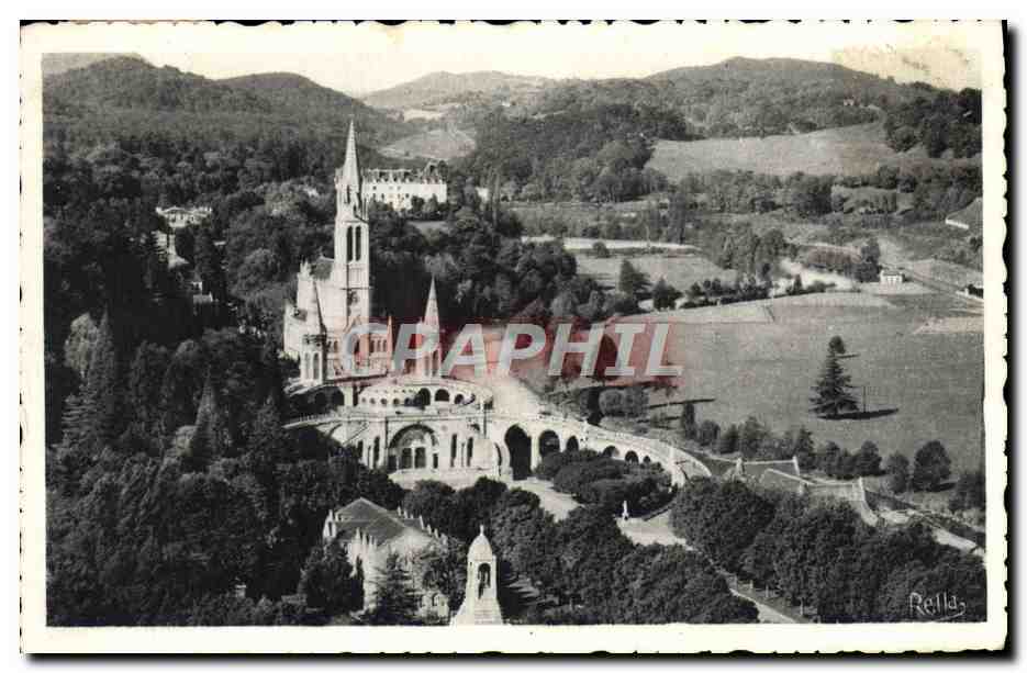 CPA Lourdes La Basilique