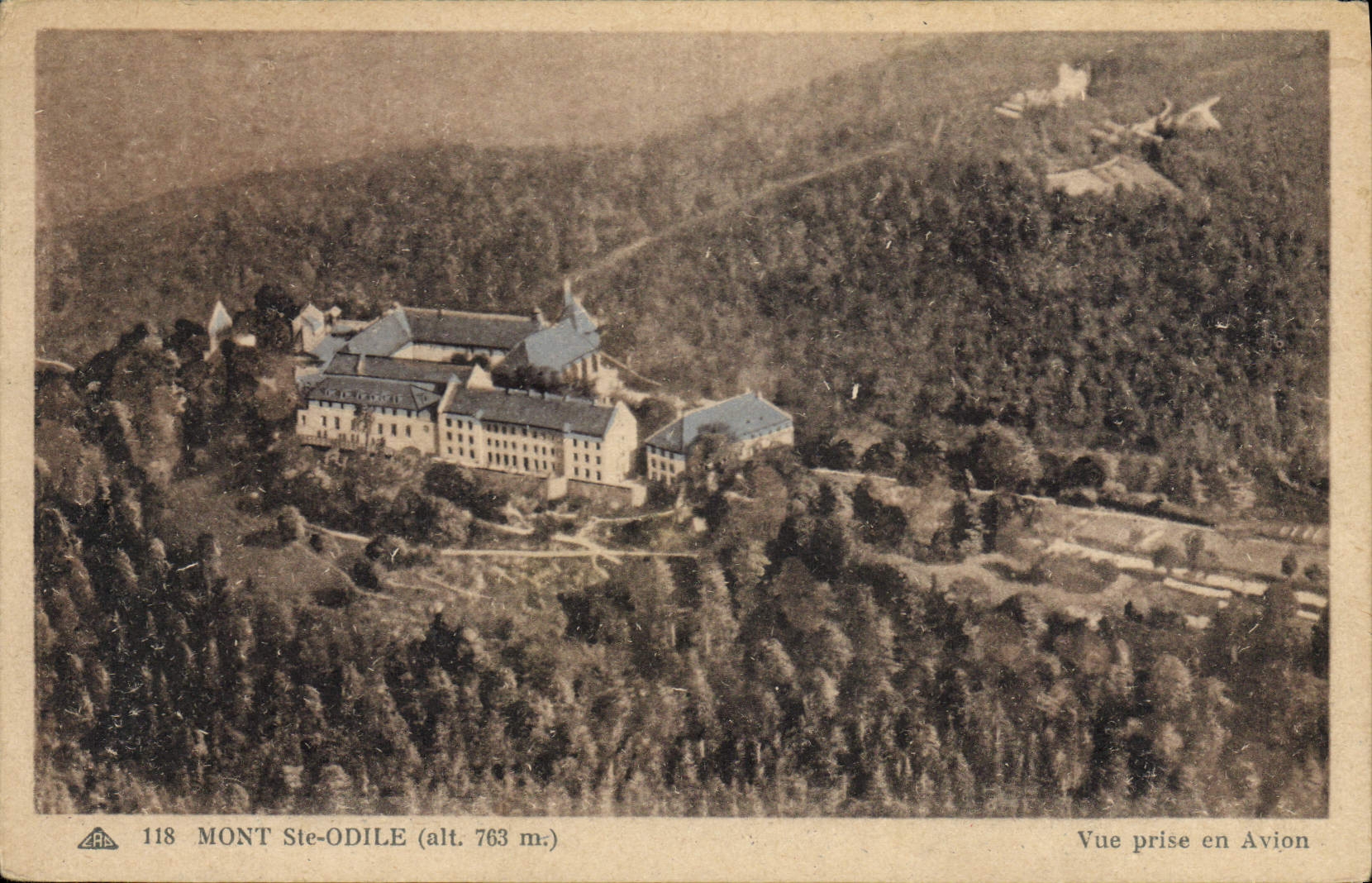 Mont Ste-Odile (Höhe 763 m) — Aufnahme aus der Luft — Verlag ARA, Nr. 118
