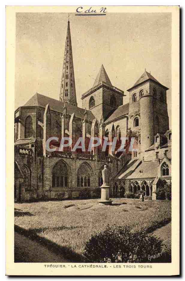 CPA Treguier La Cathedrale Les Trois Tours