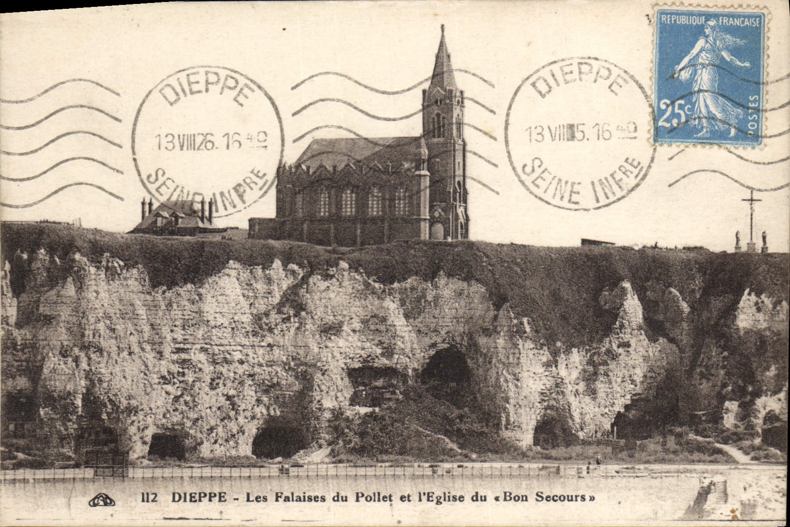 CPA Dieppe Les Falaises Du Poilet Et I'Eglise Du Bon Secours