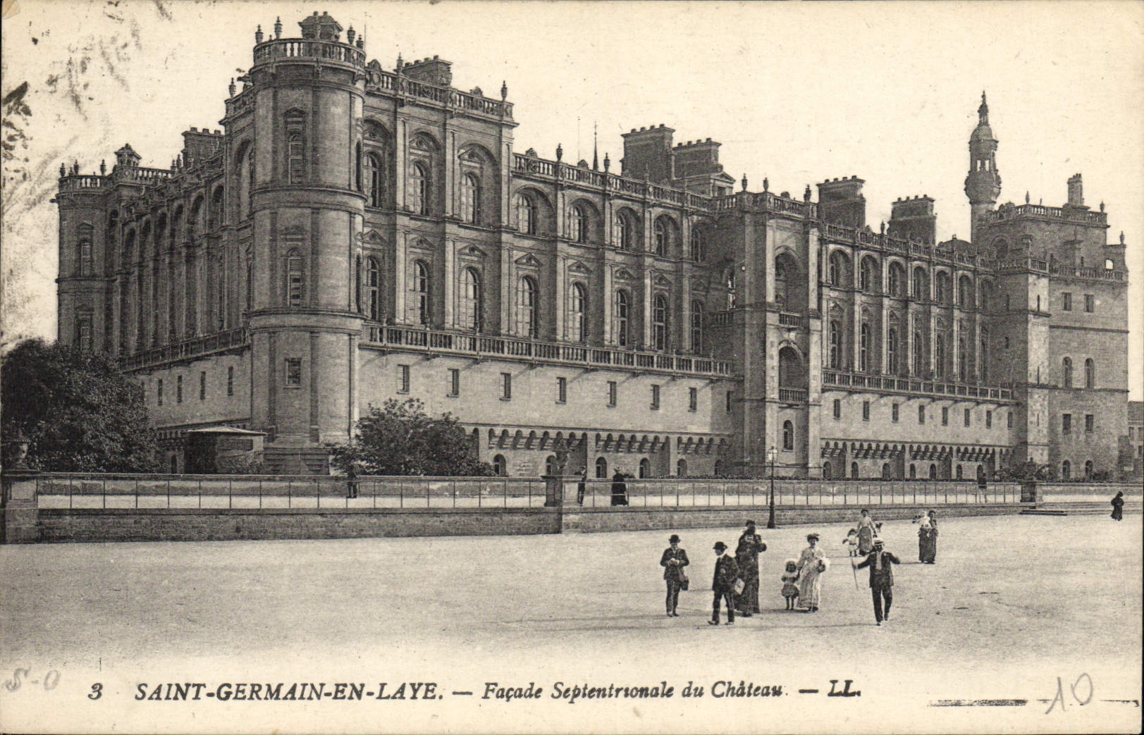 Saint-Germain-en-Laye — Façade Septentrionale du Château — LL.