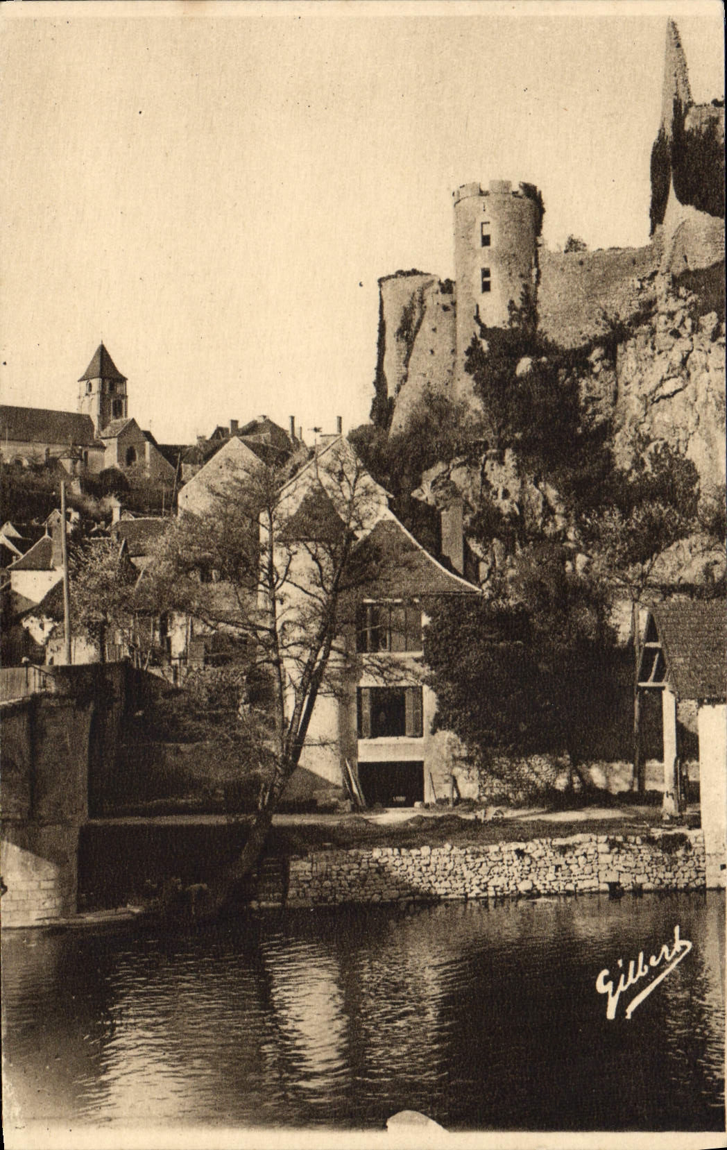 Angles-sur-l'Anglin — ruines du château féodal — Édition d'Art A. Gilbert