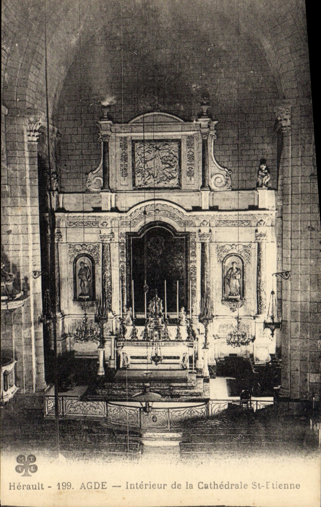 CPA Agde Interieur De La Cathedrale St Etienne