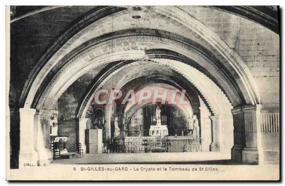 CPA St Gilles Du Gard La Crypte Et Le Tombeau De St Gilles