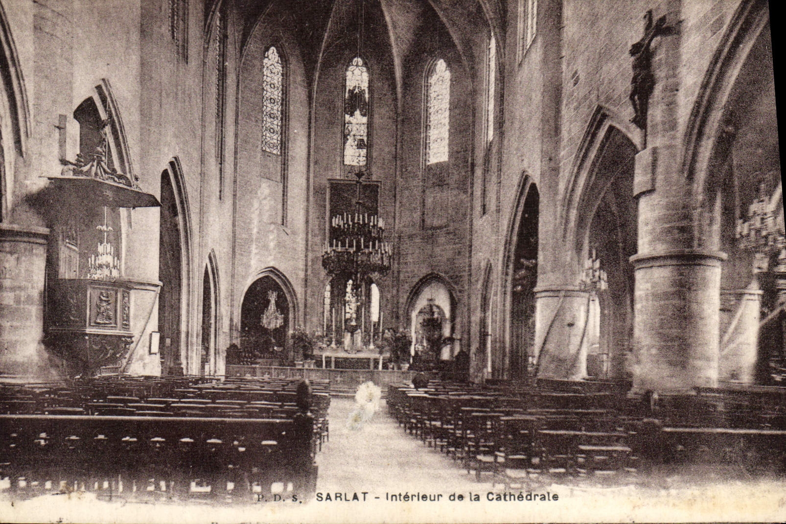 CPA Sarlat Interieur De La Cathedrale