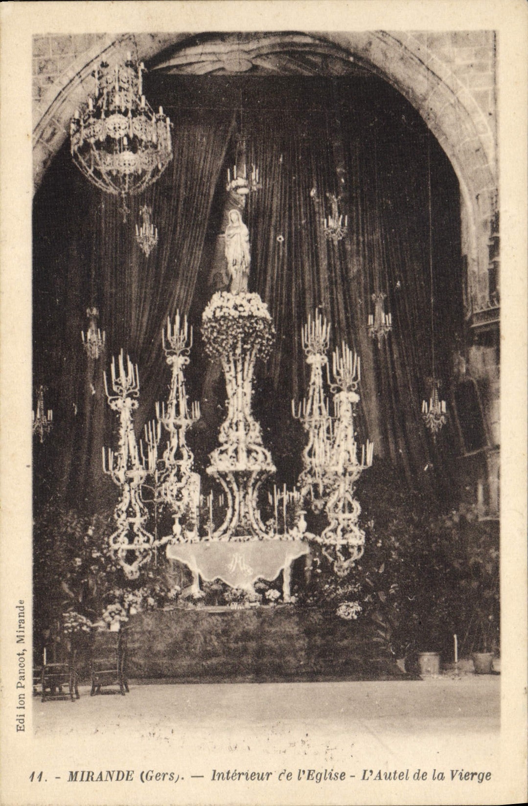 Mirande (Gers) — Intérieur de l'Église — L'Autel de la Vierge — Éd. Pancot, Mirande