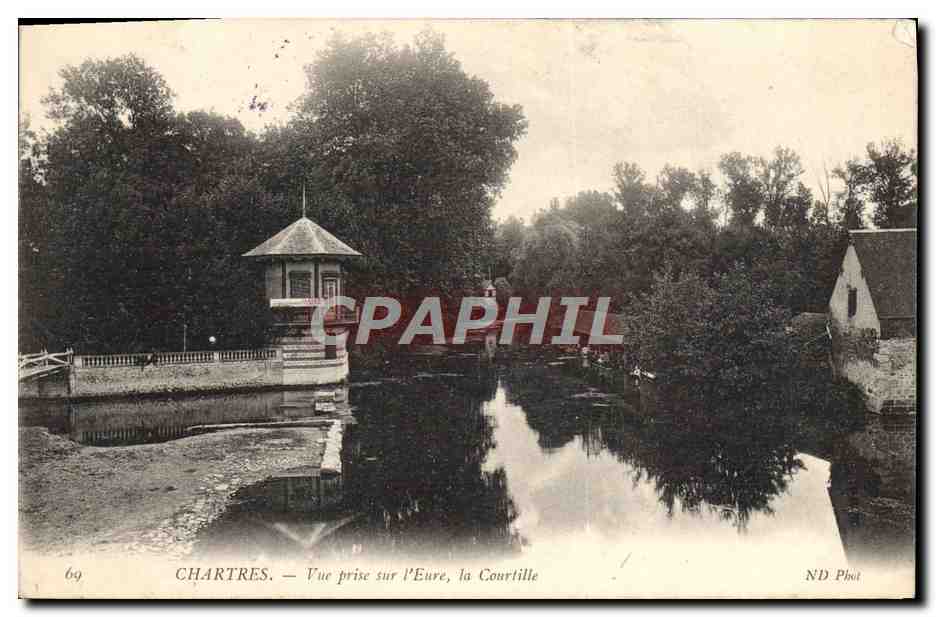 CPA Chartres Vue Prise sur L'Eure la Courtille