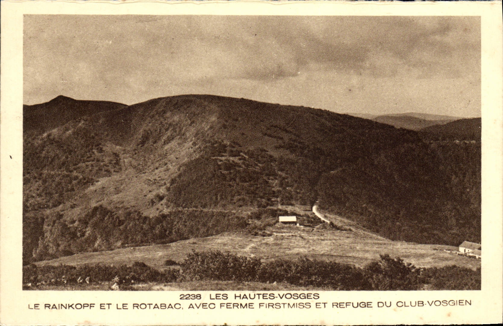 Le Rainkopf et le Rotabac, avec ferme Firstmiss et refuge du Club-Vosgien — Les Hautes-Vosges — n° 2238