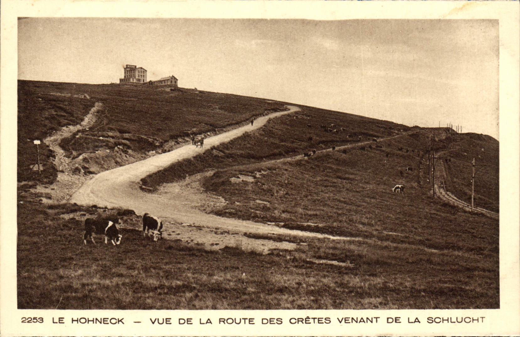 Le Hohneck — Vue de la route des Crêtes venant de la Schlucht — n° 2253