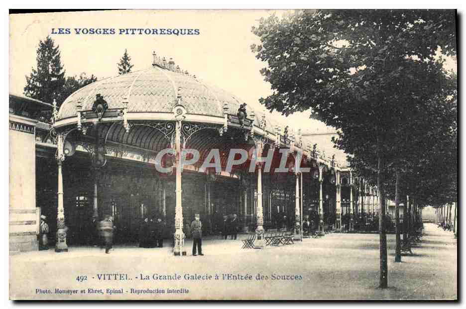 CPA Vittel La Grande Galerie a L'Entree des Sources